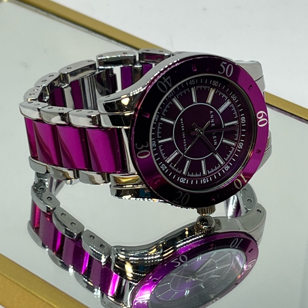 ANNE KLEIN  hard to find all stainless steel two tone purple/silver! Size 5 3/4